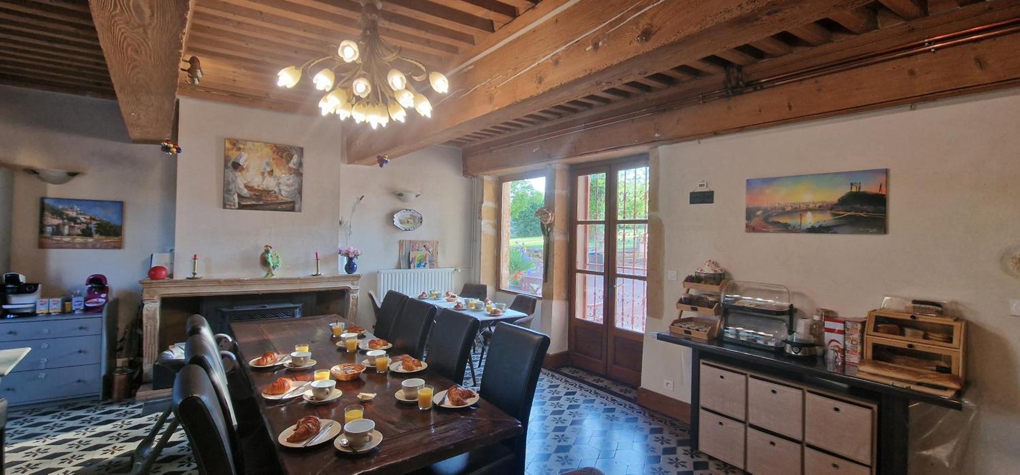 Le Relais Des Dames Bed and Breakfast Neuville-sur-Saône Εξωτερικό φωτογραφία