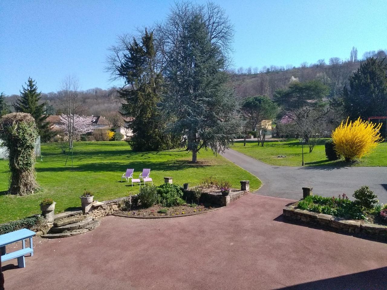 Le Relais Des Dames Bed and Breakfast Neuville-sur-Saône Εξωτερικό φωτογραφία